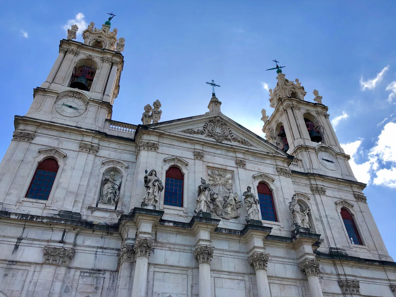 Sculpted façade and twin bell towers of Basílica da Estrela